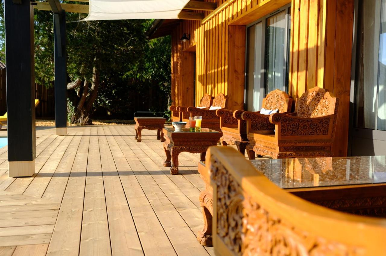 Bed & Breakfast Les De L'arestel